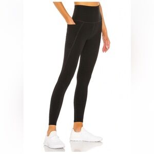 NWT Beyond Yoga Out Of Pocket Legging in Darkest Night | small